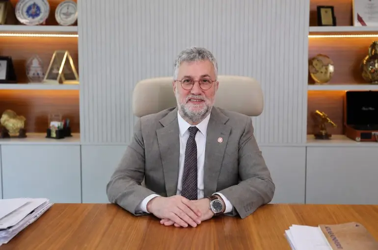 Prof. Dr. Ersoy Kocabıçak: "Beyin sağlığını korumak, hastalıkları tedavi etmek kadar önemli"
