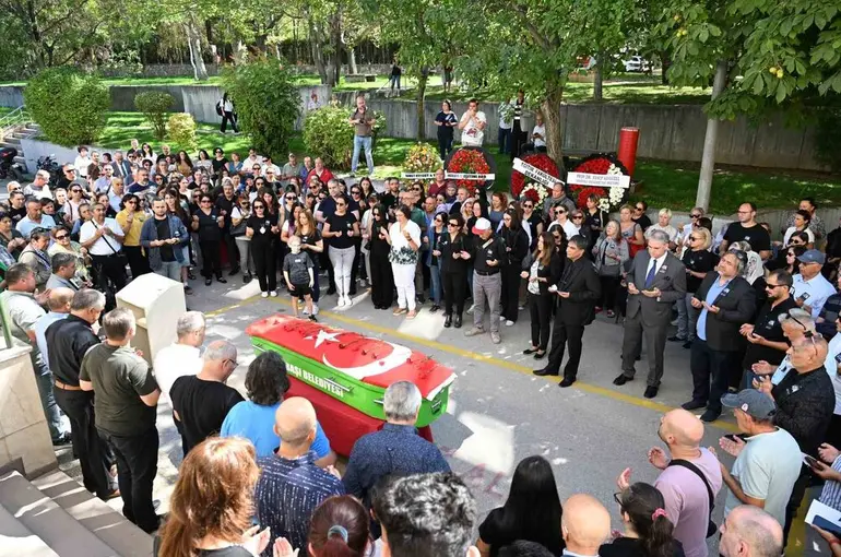 Prof. Dr. Gül Durmuşoğlu Köse, son yolculuğuna uğurlandı
