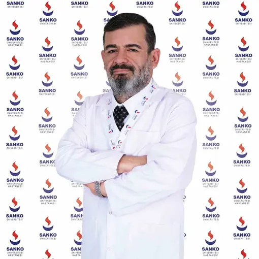 Prof. Dr. Yıldırım: "Memede hissedilen her kitle, kanser olmasa da değerlendirilmelidir"
