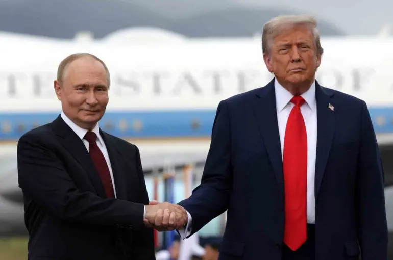 Putin ve Trump, telefonda görüştü
