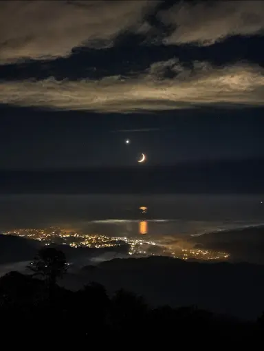 Rize semalarında ay yıldızlı eşsiz görüntü
