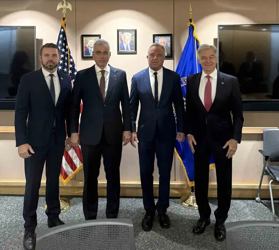Sağlık Bakanı Memişoğlu, ABD’li mevkidaşı Kennedy Jr. ile görüştü
