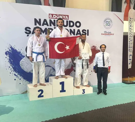 Sağlık personeli Akküç, dünya şampiyonu oldu
