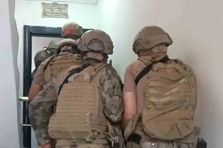Sakarya’da tefecilik operasyonu: 2 gözaltı
