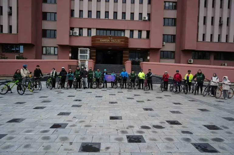 Samsun’da Yeşilay Haftası’nda pedallar sağlıklı yaşam için döndü
