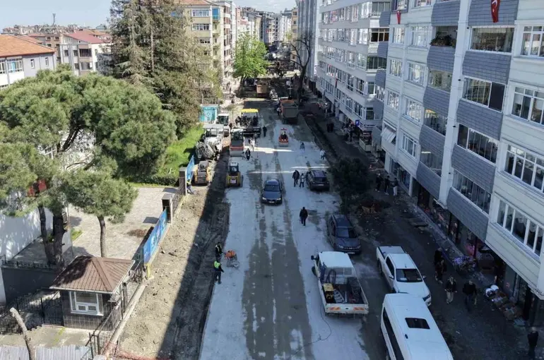 Samsun’da yol ve kaldırımlar yenileniyor
