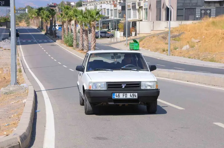 Sanayide 80 bin TL fiyat aldı, otomobilini 10 bin TL’ye kendi boyadı
