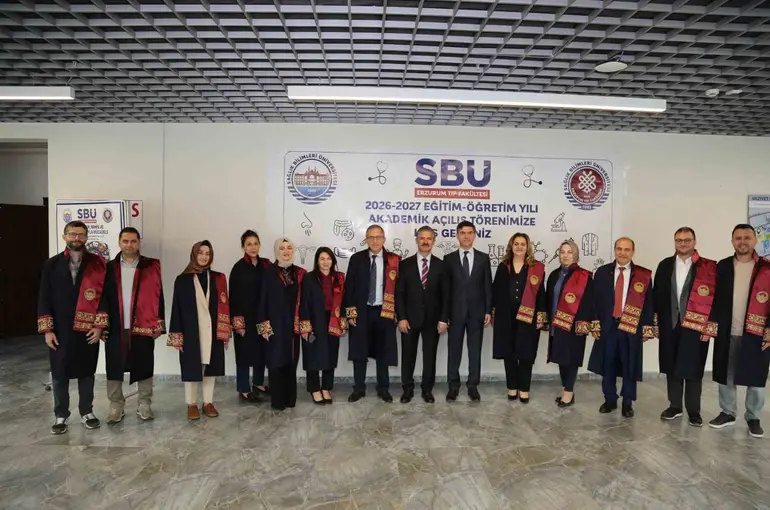 SBÜ Erzurum tıp fakültesinde akademik yıl açılışı gerçekleştirildi
