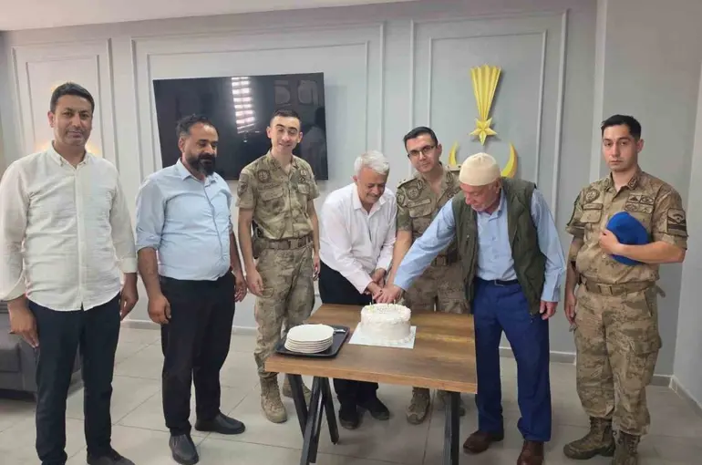 Şehit babaları jandarmanın kuruluş yıl dönümünü unutmadı
