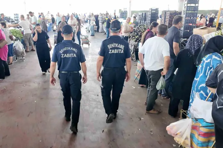 Şehitkamil’de pazar yerlerinde kapsamlı denetim
