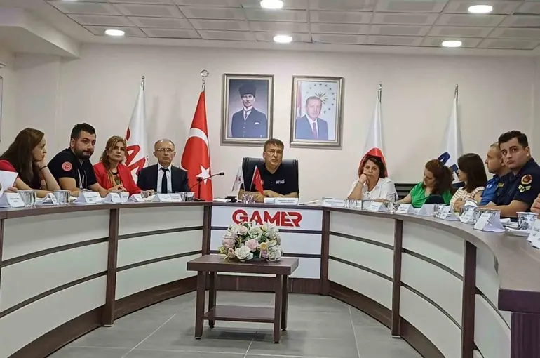 Sel felaketlerine karşı masa başı tatbikatı yaptılar
