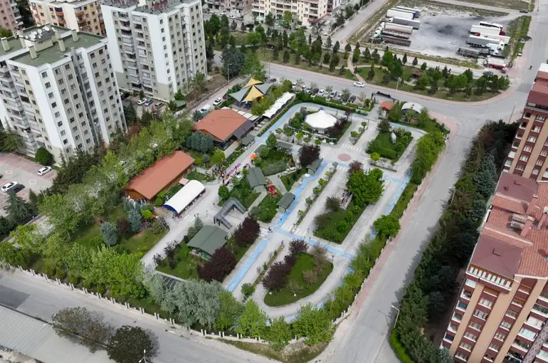 Selçuklu’da örnek eğitim modeli büyüyerek  devam ediyor