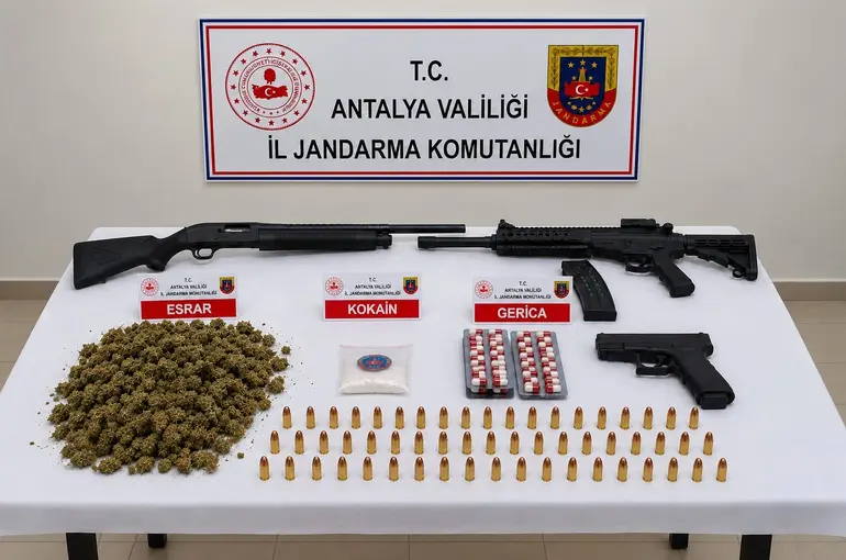 Serik’te uyuşturucu operasyonu: 20 gözaltı
