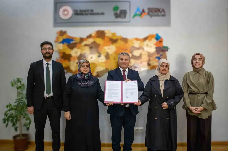 SERKA’dan Sarıkamışlı kadınların çikolata üretimine destek
