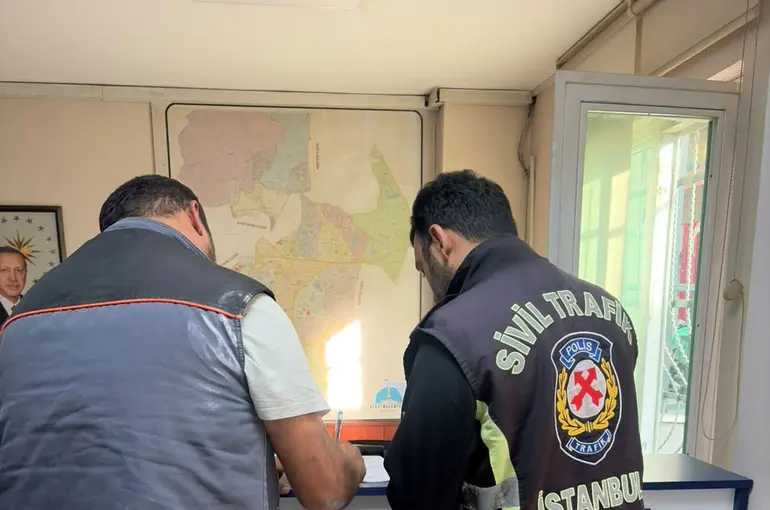 Şişli’de motosiklet sürücüsünü darp eden sürücüye 180 bin TL ceza kesildi

