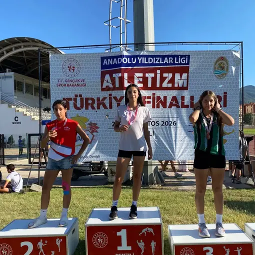 Sivaslı atlet Türkiye şampiyonu oldu

