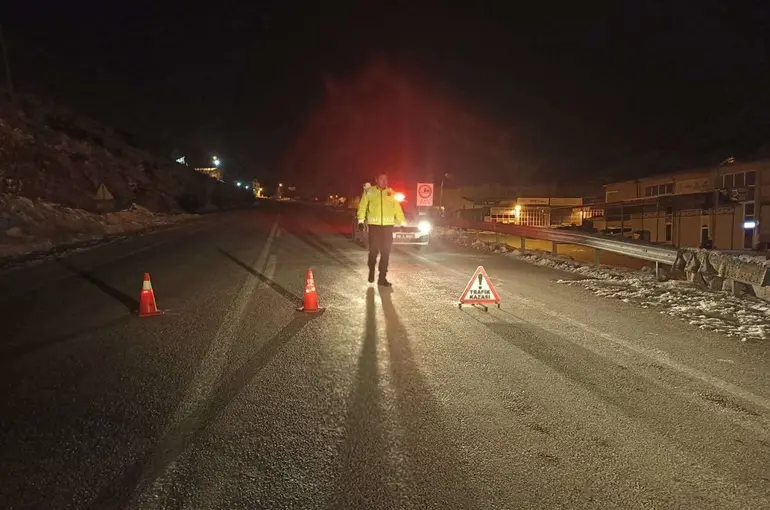 Sivas’ta tipi nedeniyle ulaşımda aksamalar yaşanıyor

