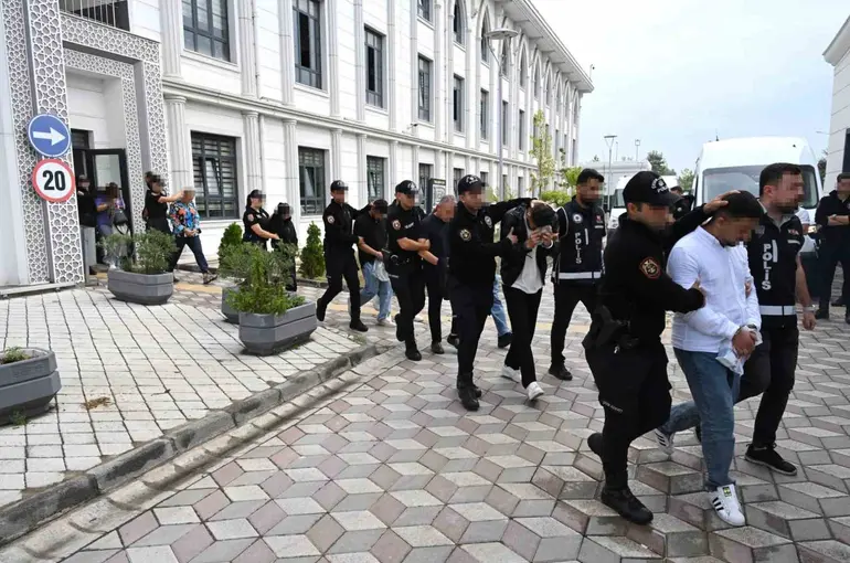 ’Sokaklar Güvende’ operasyonunda hedeflenen 14 şüpheli yakalandı: 7 tutuklama
