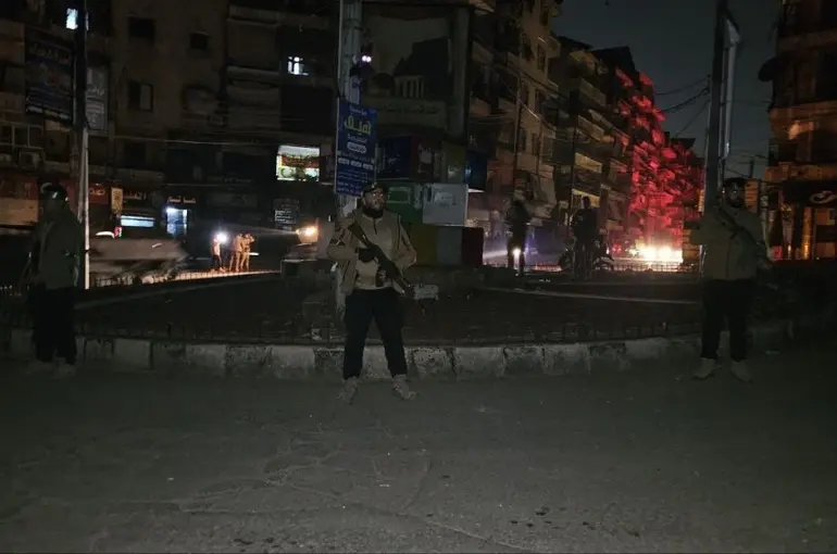 Suriye Savunma Bakanlığı: "Halep’te saat 03.00 itibarıyla ateşkes ilan edildi"
