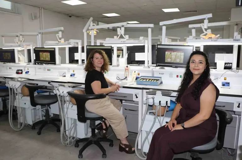 Süt dişlerini koruyacak yeni nesil materyal KBÜ’de geliştiriliyor
