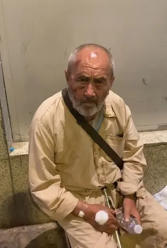 Suudi Arabistan’da 40 yıldır mahsur kalan yaşlı adam, Türkiye’ye dönmeyi bekliyor
