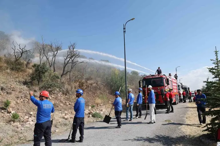 Talas Belediyesi’nden Ali Dağı’na "alev kalkanı"
