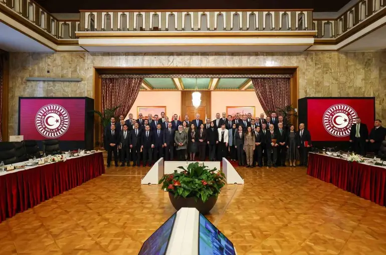 TBMM Başkanı Kurtulmuş: "Rapor, af mahiyetinde algı üretecek başlıklardan uzak"
