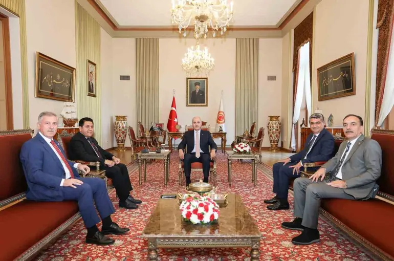 TBMM Başkanı Kurtulmuş, Yeni Yol Partisi heyetiyle görüştü
