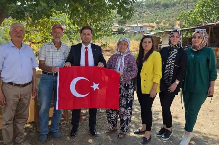 Tire AK Parti’den şehit ailesine anlamlı ziyaret
