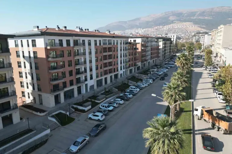 Trabzon Caddesi’nde hayat yeniden canlanıyor
