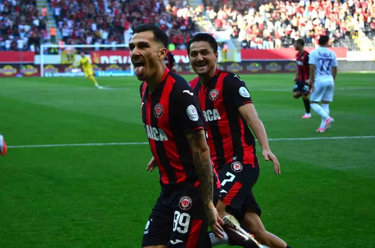 Trendyol Süper Lig: Çorum FK: 1 - Eyüpspor: 0 (Maç devam ediyor)
