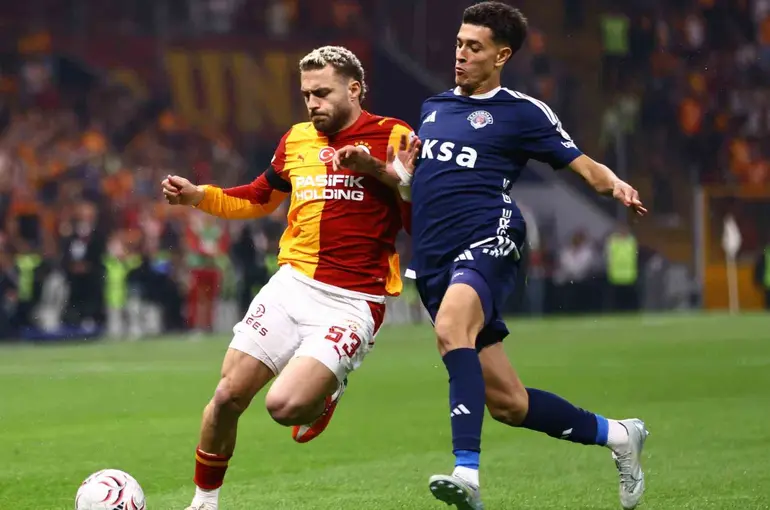 Trendyol Süper Lig: Galatasaray: 0 - Kasımpaşa: 0 (Maç devam ediyor)

