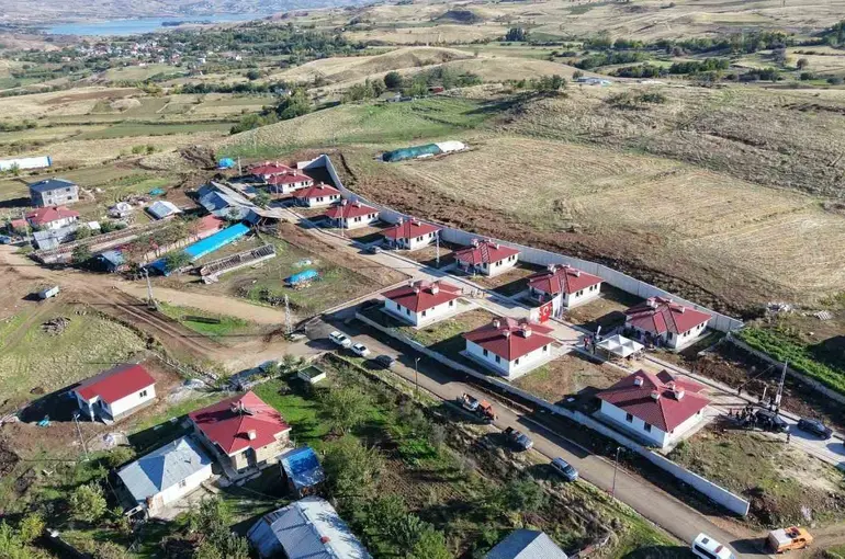 Tunceli’de 11 kırsal konutun anahtarı teslim edildi
