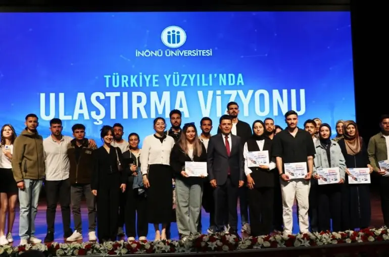 Ulaştırma ve Altyapı Bakan Yardımcısı Boyraz, öğrencilerle buluştu
