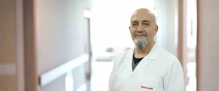 "Uzun yolculuklarda bacakta pıhtı riski artıyor"
