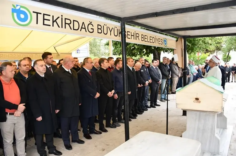 Vali Bakan ve eşinin acı günü

