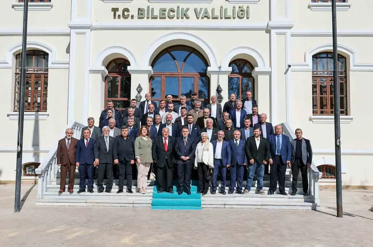 Vali Sözer, muhtarlarla bir araya geldi

