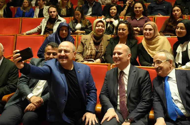 Varank: "Türkiye’nin şu anda yaşadığı en büyük sıkıntılardan bir tanesi sağlıklı bir muhalefetin olmayışı"
