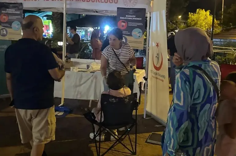 Vatandaşlar sağlıklı gelecek için bilgilendirildi
