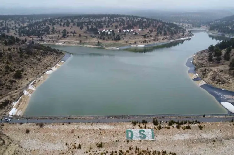 Yağışlarla dolan gölet, binlerce dönüm sulanmadan tekrar boşalacak
