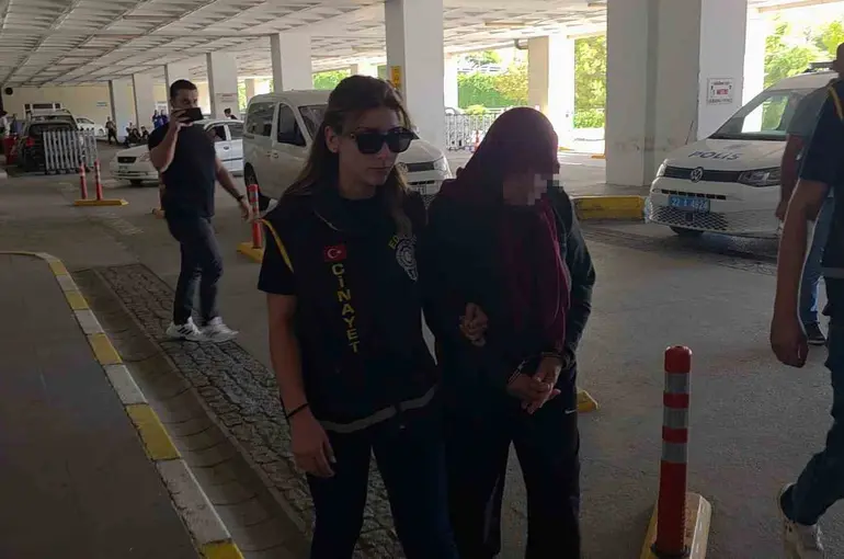 Yatak odasında ölü bulunmuştu, şüpheli eş "Ben öldürmedim" dedi
