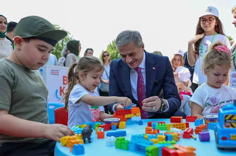 Yaz boyunca 20 binden fazla çocuğa ulaşan etkinlikler bu şenlikle tamamlanacak
