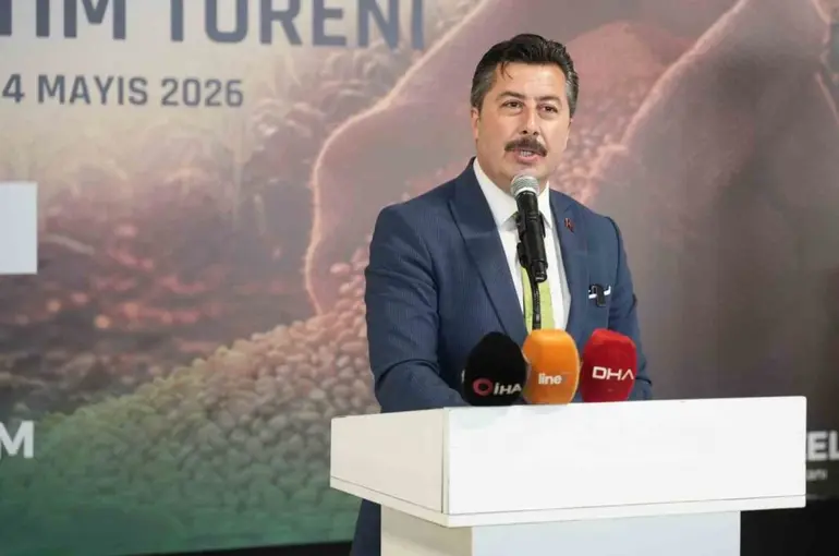 Yenişehir’de üreticiye dev destek: 750 çiftçiye silajlık mısır tohumu dağıtıldı
