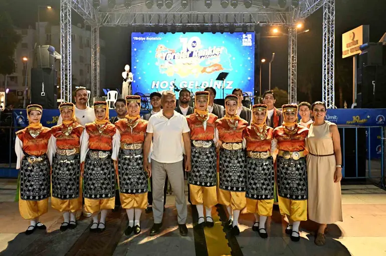 Yöreler Renkler Festivali’nde Güneydoğu Anadolu Gecesi
