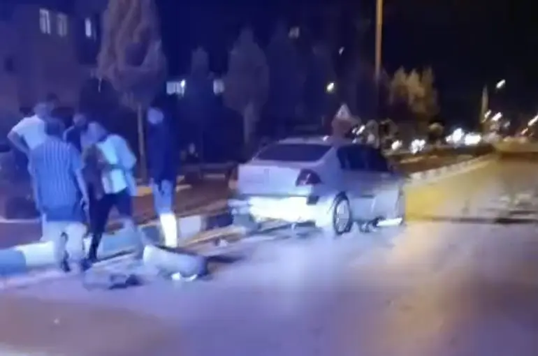 Yozgat’ta kamyonet ile otomobil çarpıştı: 5 yaralı
