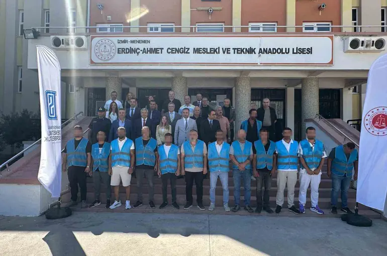 Yükümlülerden okullara destek
