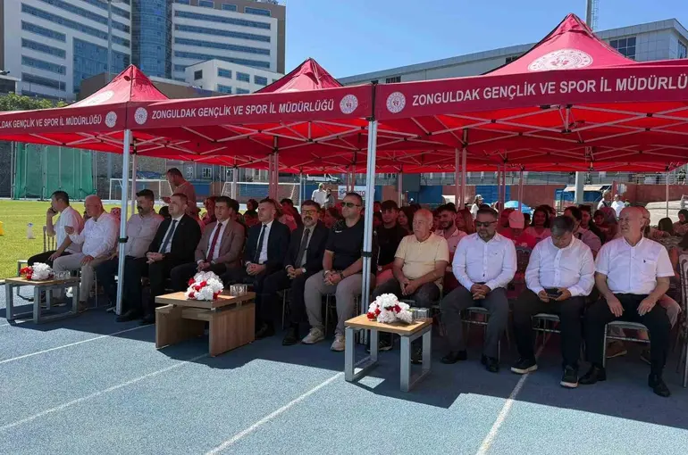 Zonguldak’ta GSB Gençlik Yaz Kulübü Kapanış Şenliği düzenlendi
