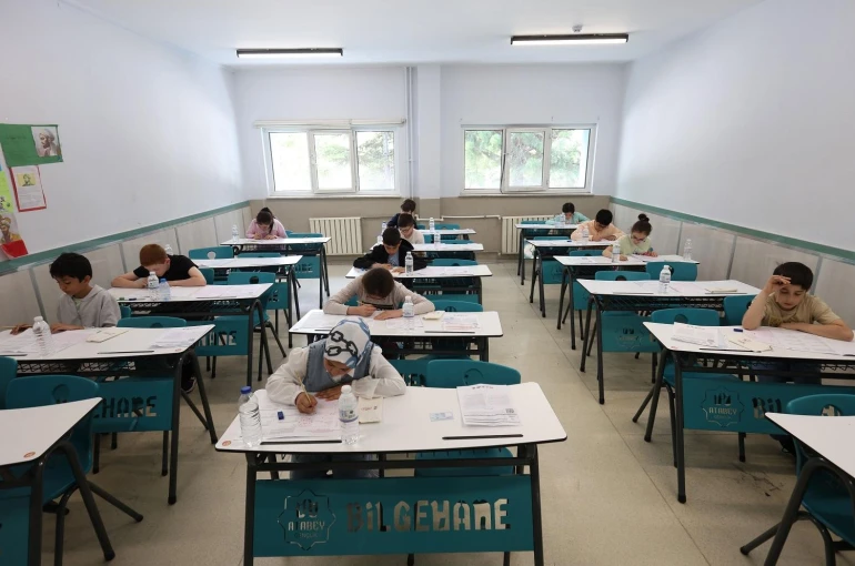 100 öğrenci tek bir amaç için ter döktü