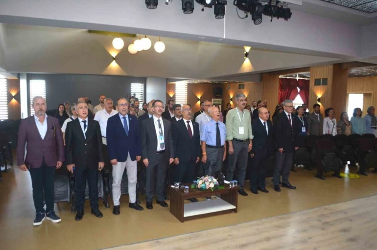 13. Ulusal 4. Uluslararası Veteriner Anatomi Kongresi Ayvalık’ta başladı