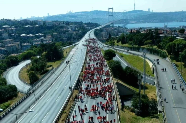 15 Temmuz Demokrasi ve Milli Birlik Günü yürüyüşü başladı